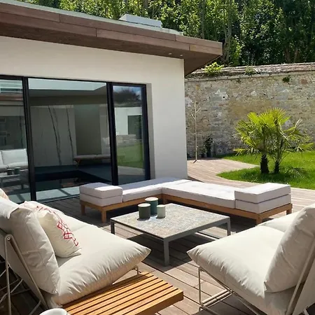 Villa Magnifique Avec Piscine *