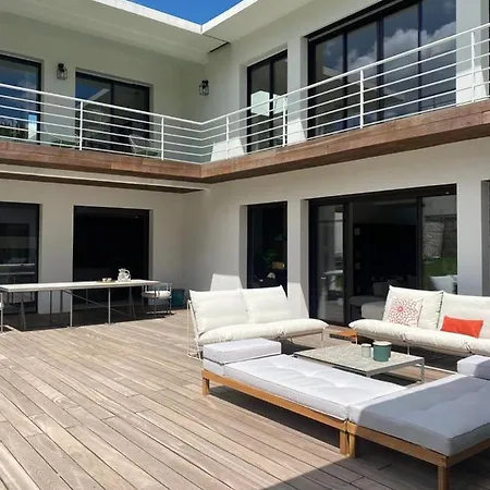 Magnifique Avec Piscine Villa *